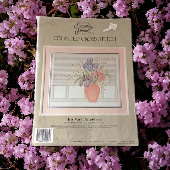 Something Special Iris In A Vase Cross Stitch Counted Candamar New Open End - Picture 1 of 12